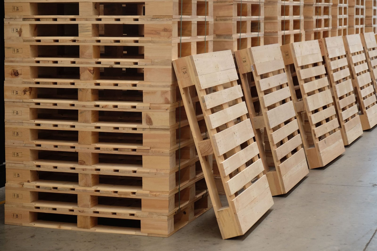 Pallet Kayu Standar Ekspor ISPM #15 (Certified Export Pallets)