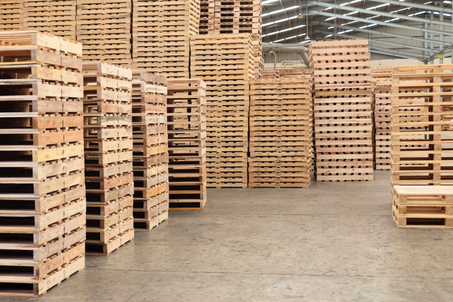 Pallet Kayu Lokal (Standard Grade) - Solusi Pergudangan & Logistik Domestik